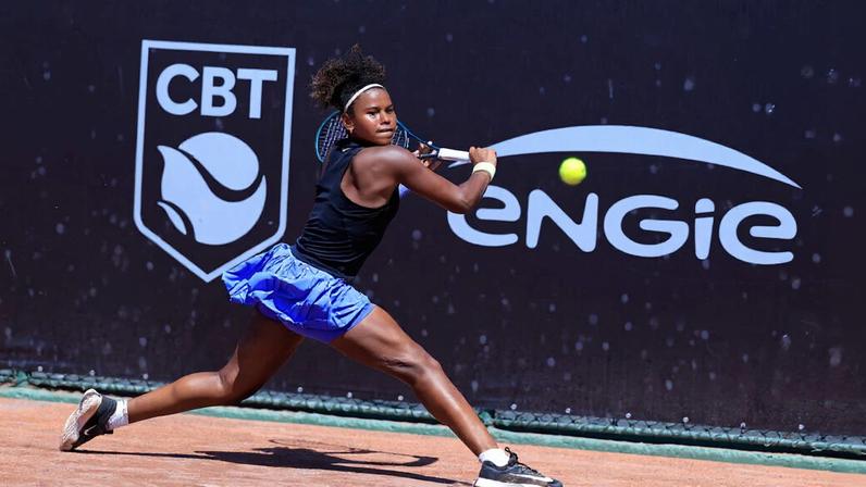 Carol Meligeni vence na Argentina; Victória estreia bem no Chile