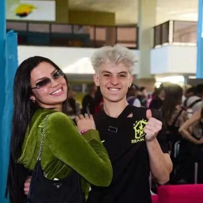 Vivi Wanderley quebra silêncio sobre relacionamento com Juliano Floss