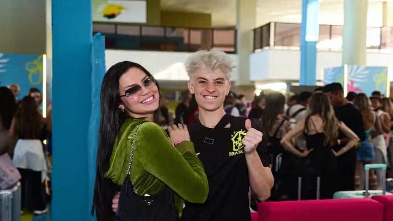 Vivi Wanderley quebra silêncio sobre relacionamento com Juliano Floss