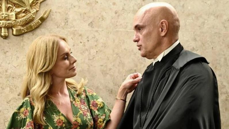 Viviane Barci de Moraes e Alexandre de Moraes na posse dele como vice-presidente do STF
