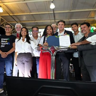 MEC inaugura reformas e autoriza obras do Novo PAC na Ufob