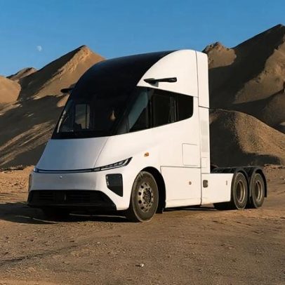 Caminhão elétrico rival do Tesla Semi pode atrasar planos de Elon Musk