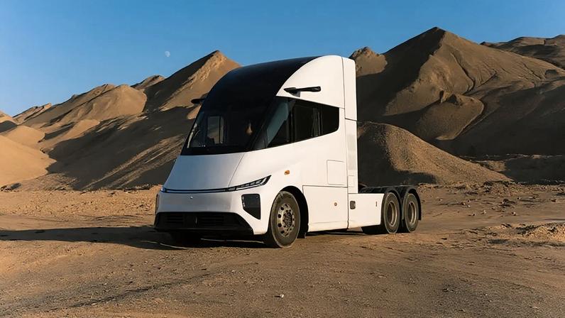 Caminhão elétrico rival do Tesla Semi pode atrasar planos de Elon Musk