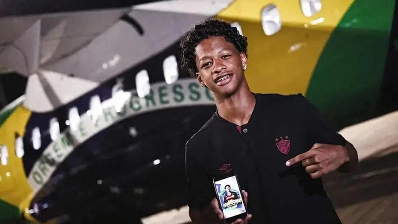 Zé Lucas, volante do Sport e da Seleção Brasileira (Foto: Paulo Paiva/Sport Club do Recife)