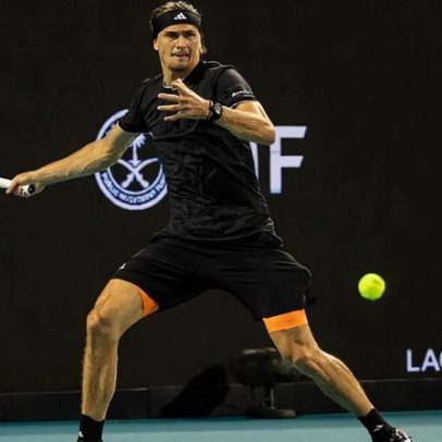 Zverev vence Cerúndolo pela quarta vez e encara Sinner