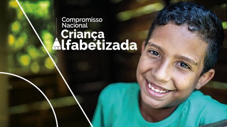 Webinário discute gestão pedagógica orientada por dados