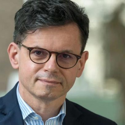 Novo diretor do Louvre assume museu abalado e em recuperação