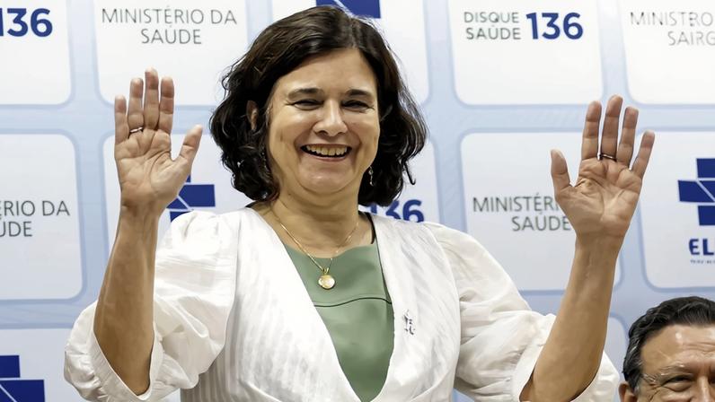 Missão. “Lula tem reiterado a preocupação com represamento de exames, cirurgias eletivas e diversos procedimentos”, disse Trindade, ao tomar posse. Imagem: Walterson Rosa/MS e Ministério da Saúde