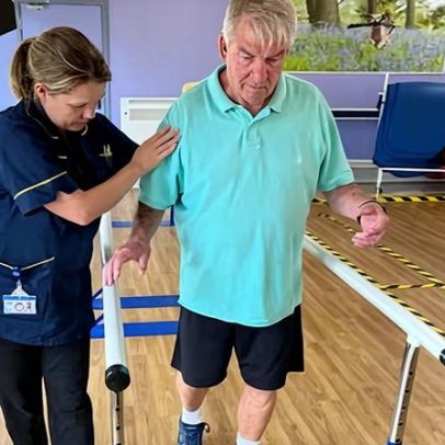 Carência de reabilitação no NHS prejudica pacientes com AVC, dizem líderes