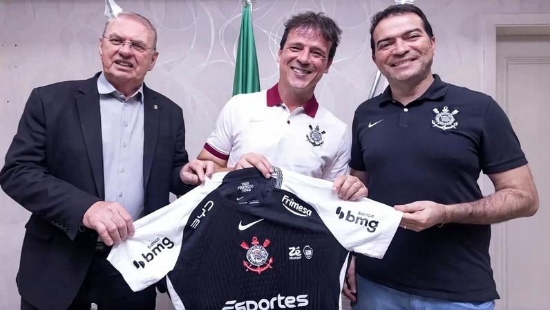 Osmar Stabile, Fernando Diniz e Marcelo Paz (Foto: Foto: Rodrigo Coca/Agência Corinthians)