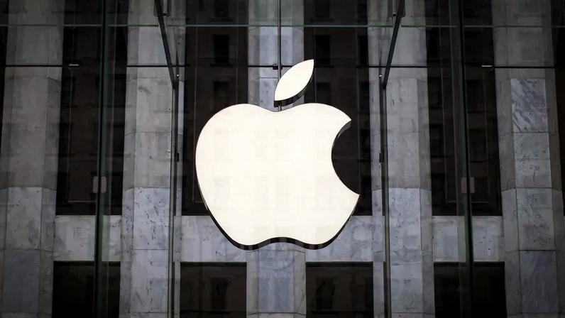 Fachada da loja da Apple em Manhattan, em Nova York, em 21 de julho de 2015 — Foto: REUTERS/Mike Segar