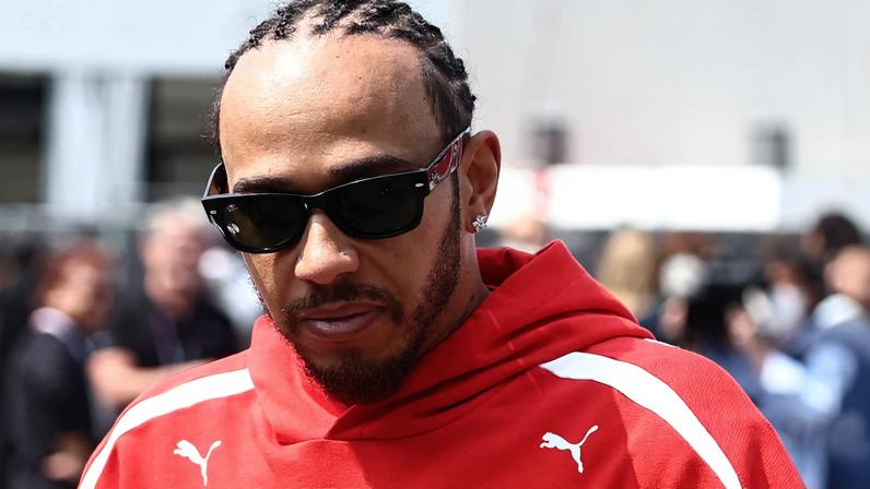 Lewis Hamilton durante o final de semana do GP do Japão de F1 — Foto: Jakub Porzycki/Reuters