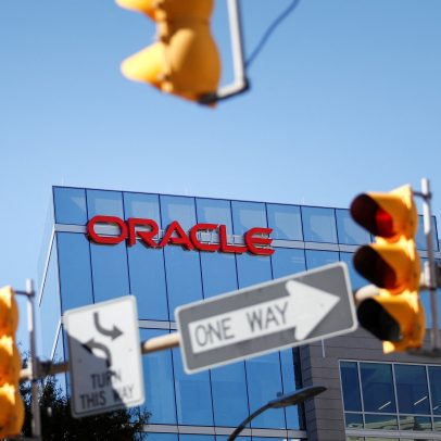 Irã afirma ter atacado data center da Oracle em Dubai