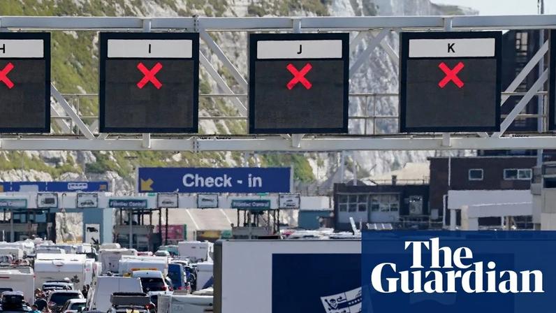 Homem é acusado de 10 crimes de armas após prisão da polícia antiterror em Dover