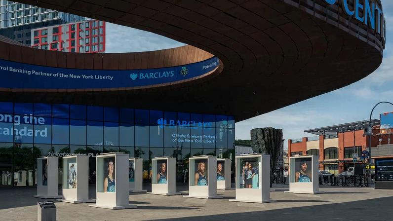 Paul Pfeiffer é o artista-residente inaugural da Barclays Center, em Brooklyn