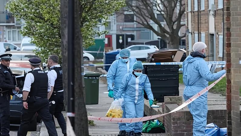 Três adolescentes presos após morte de garoto de 14 anos em sudeste de Londres