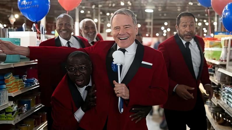 Bryan Cranston comenta retorno de Malcolm in the Middle com humor grotesco