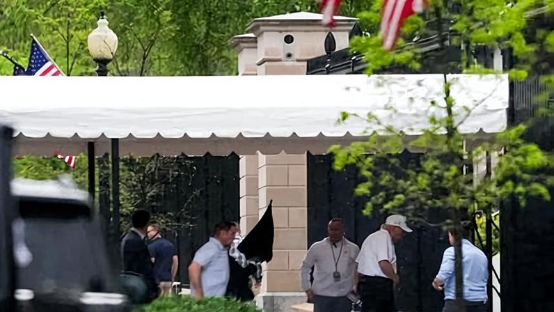 Trump ameaça Irã: reabrir Estreito de Hormuz até terça ou sofrer consequências