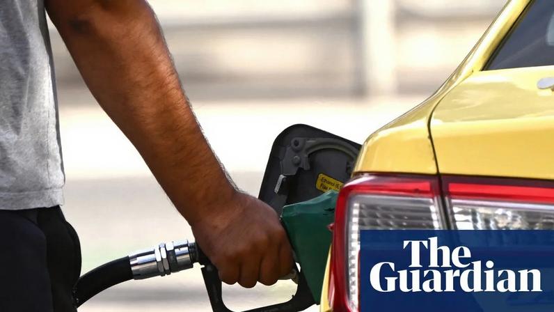 Postos de combustível vazios e preços voláteis marcam crise na Austrália