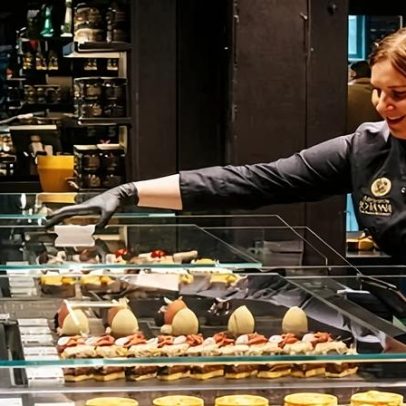 Como mãe transformou a paixão da filha afogada em uma confeitaria de sucesso