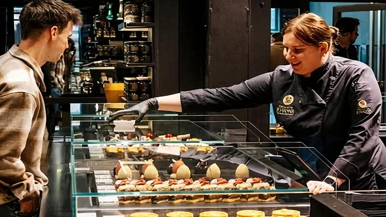 Como mãe transformou a paixão da filha afogada em uma confeitaria de sucesso