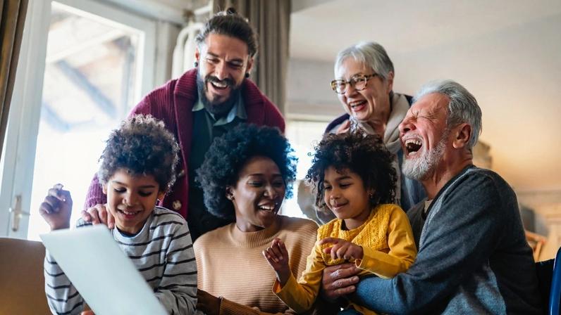 Como avós podem apoiar os filhos sem assumir a liderança da família