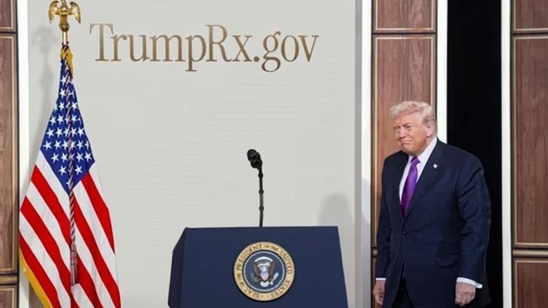 Trump busca nomear a maior parte das coisas com seu próprio nome