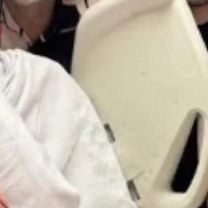 Mauro Mendonça comemora 95 anos ao lado da esposa Rosamaria Murtinho