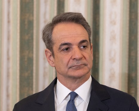 PM grego promete enfrentar o estado profundo após escândalo de fraudes agrícolas