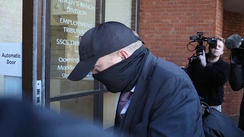 Homem admite impedir enterro legal de 30 corpos encontrados em casa funerária de Hull