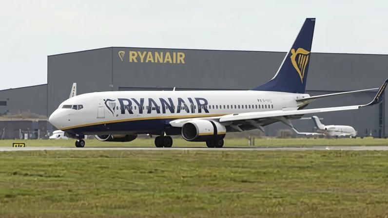 Reino Unido, mais vulnerável à escassez de combustível para jatos, diz Ryanair