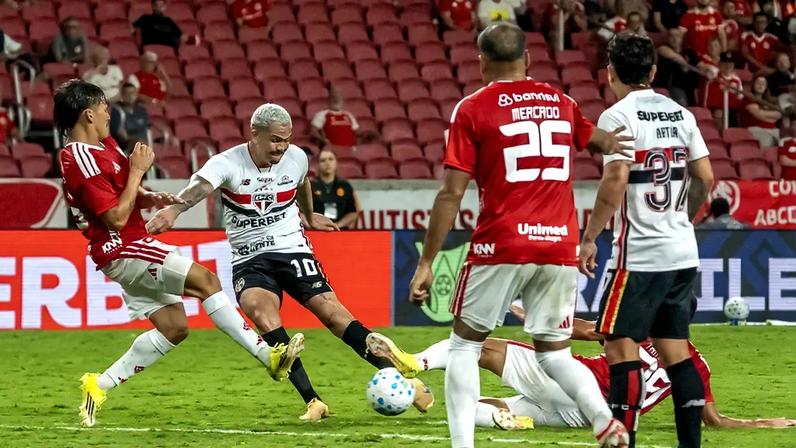 Tricolor contou contou com Calleri marcando gol de empate (Foto: JORGE LANSARIN/Agencia Enquadrar/Folhapress)