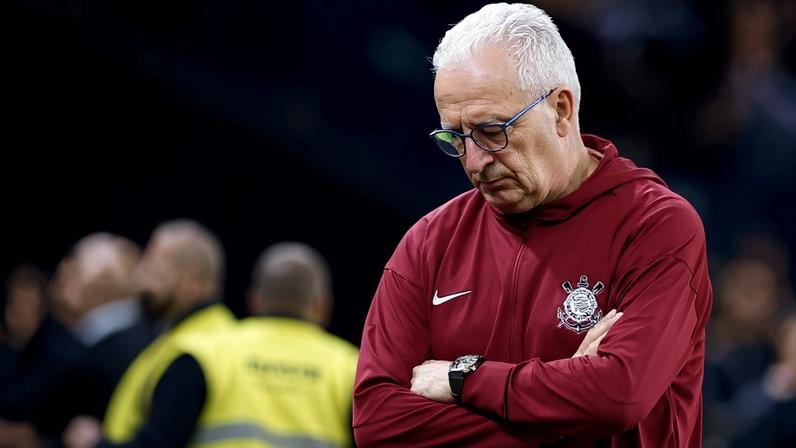 Corinthians terá que pagar quantia milionária a Dorival após demissão