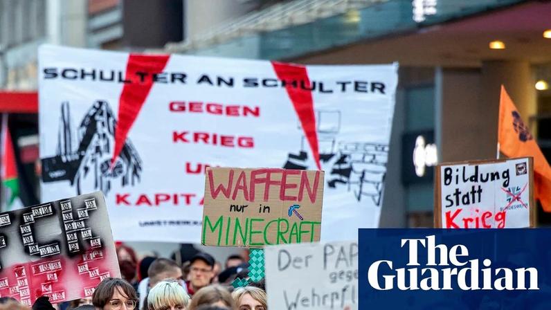 Polêmica na Alemanha sobre lei de aprovação militar para quem fica muito tempo no exterior