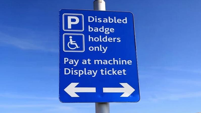 Um em quinze adultos na Inglaterra possui Blue Badge