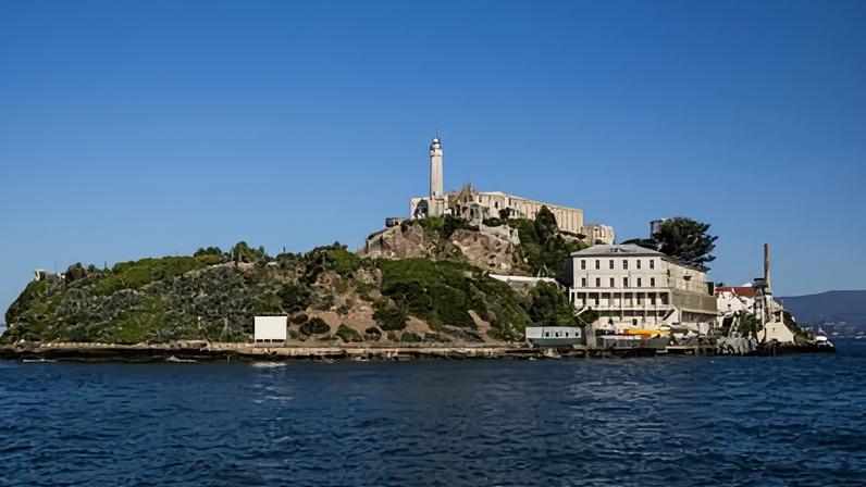 Trump solicita US$ 152 milhões para restaurar Alcatraz como prisão