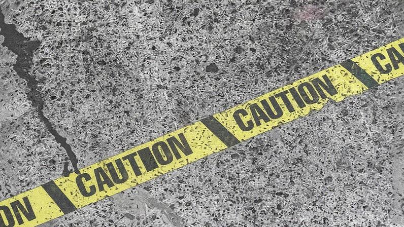 Mais de 20 feridos após motorista atropela multidão durante desfile na Louisiana