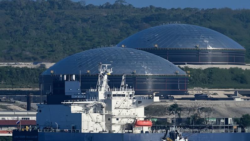 The Russian tanker Anatoly Kolodkin arrives in Cuba on Tuesday, bringing oil to the country for the first time since January.