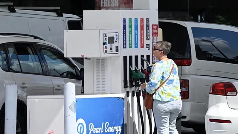 Gasolina deve cair 5,7 centavos por litro após acordo GST entre estados