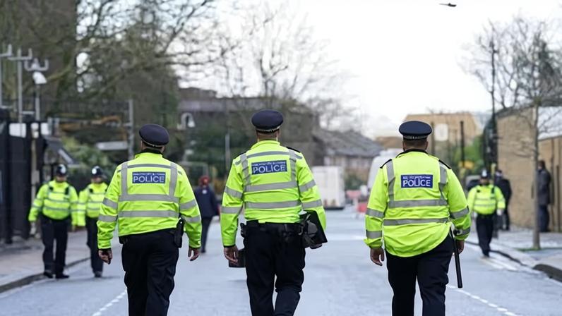 Chefes de polícia não enfrentaram o racismo por falta de liderança diz auditoria