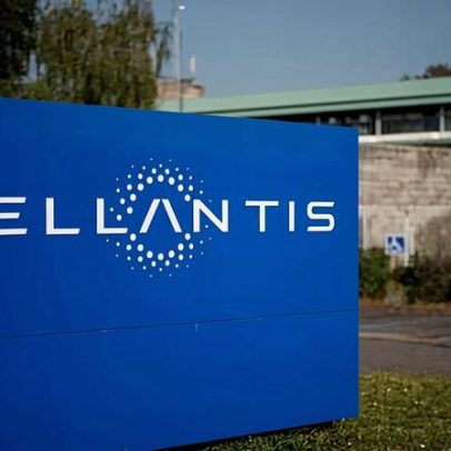Stellantis recalls 44 mil carros no UK por falha que pode causar incêndio