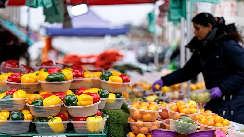 If the crisis were to continue for six weeks, shoppers could see a rise in the price of peppers, among other items, growers said.