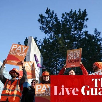 Médicos residentes iniciam maior greve; Streeting acusa BMA de hipocrisia