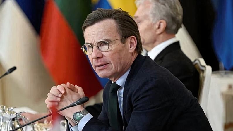 PM sueco propõe acordo que pode permitir a direita extremista no governo