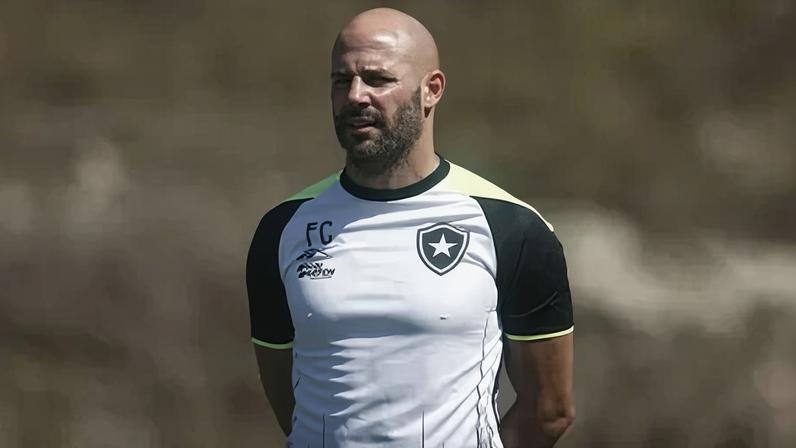 Franclim Carvalho é cotado para assumir o Botafogo