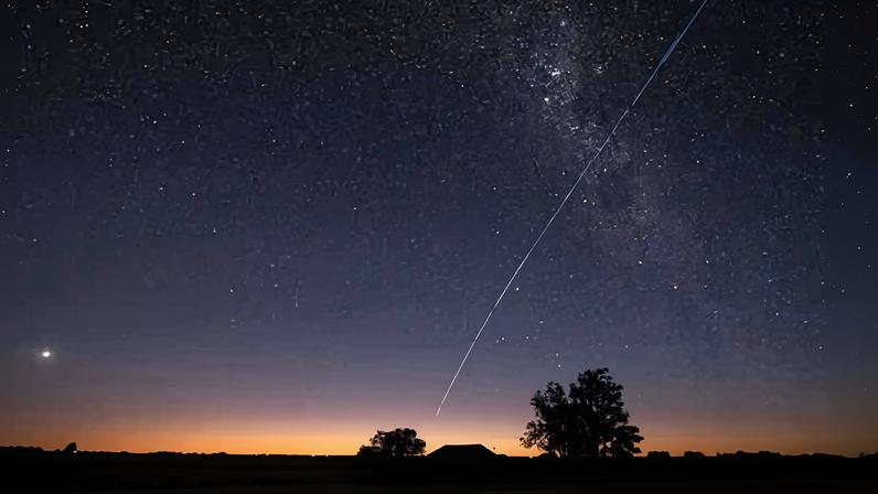 Planos de espelhos orbitais podem atrapalhar sono e ecossistemas