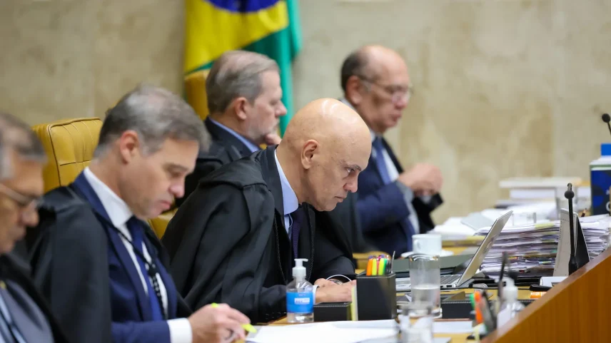 PF cumpre novas ordens de Moraes em inquérito sobre vazamentos na Receita