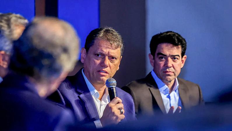 Tarcísio critica discussão sobre fim da jornada 6×1 em ano eleitoral