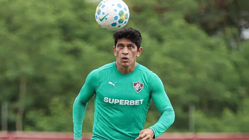Fluminense encara o Corinthians com Cano de volta ao time