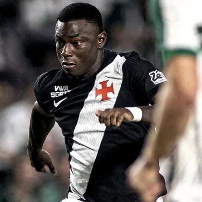 Marino Hinestroza repete início de Andrés Gómez e busca espaço no Vasco